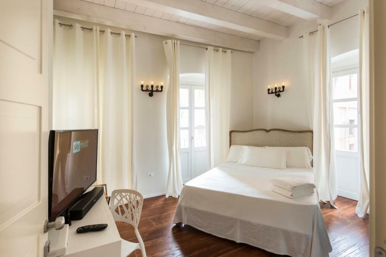 Cagliari Marina Harbour Guest House & Lounge Екстер'єр фото